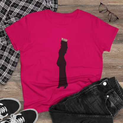 Pregnant Queen Silhouette Tee — Maternity Crown Graphic Shirt