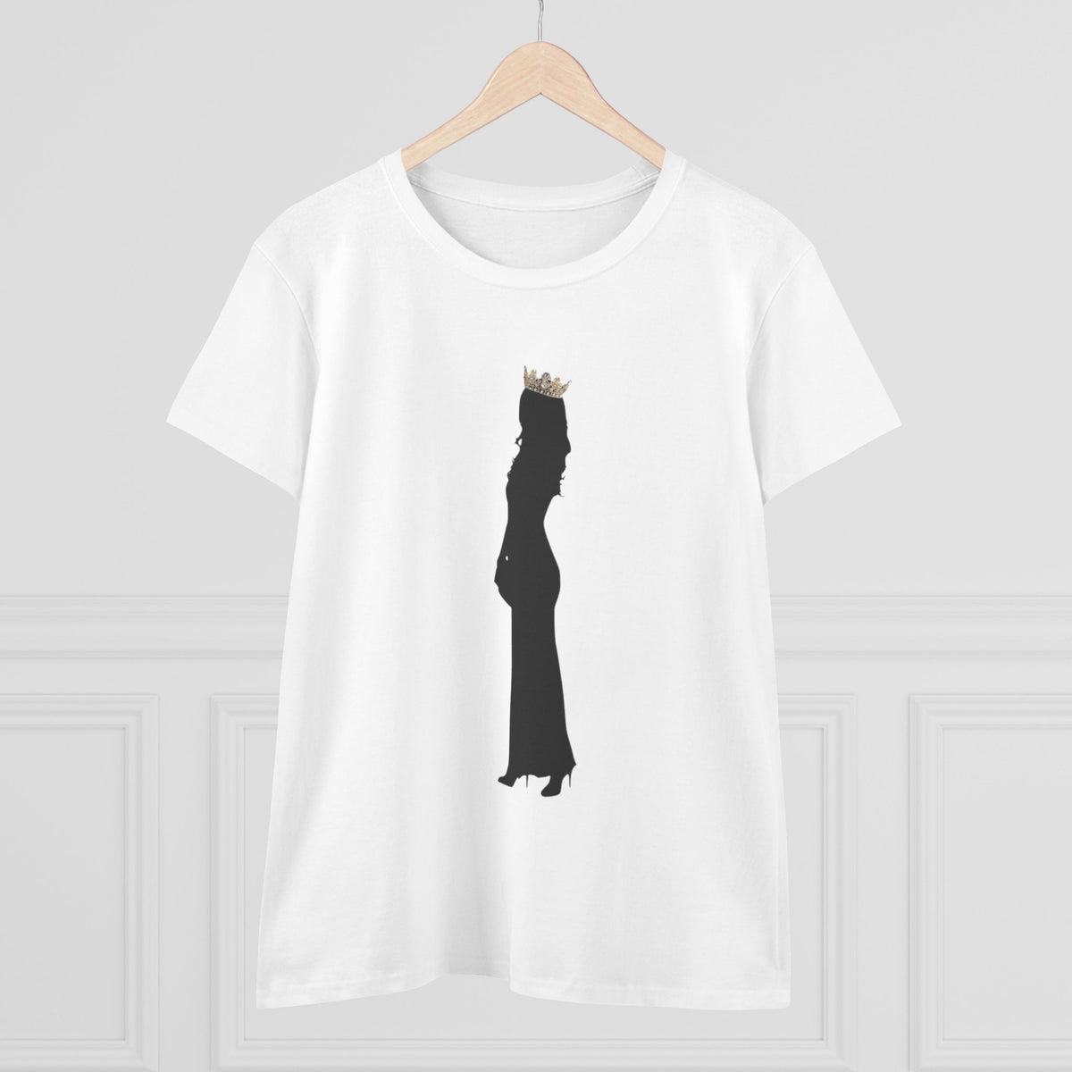 Pregnant Queen Silhouette Tee — Maternity Crown Graphic Shirt
